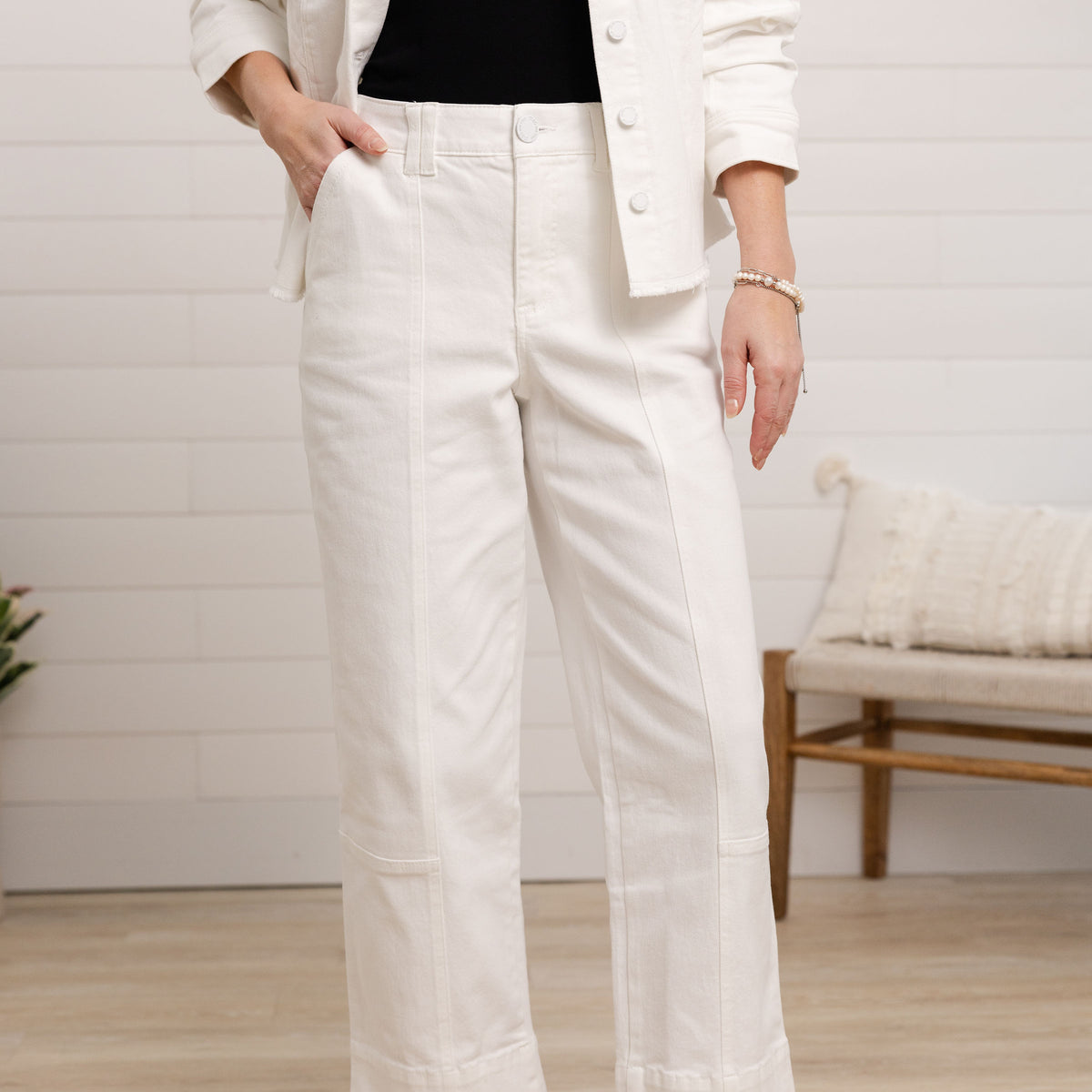 Mac and Me Relaxed Straight Leg Optic White – Mainstream Boutique Willmar